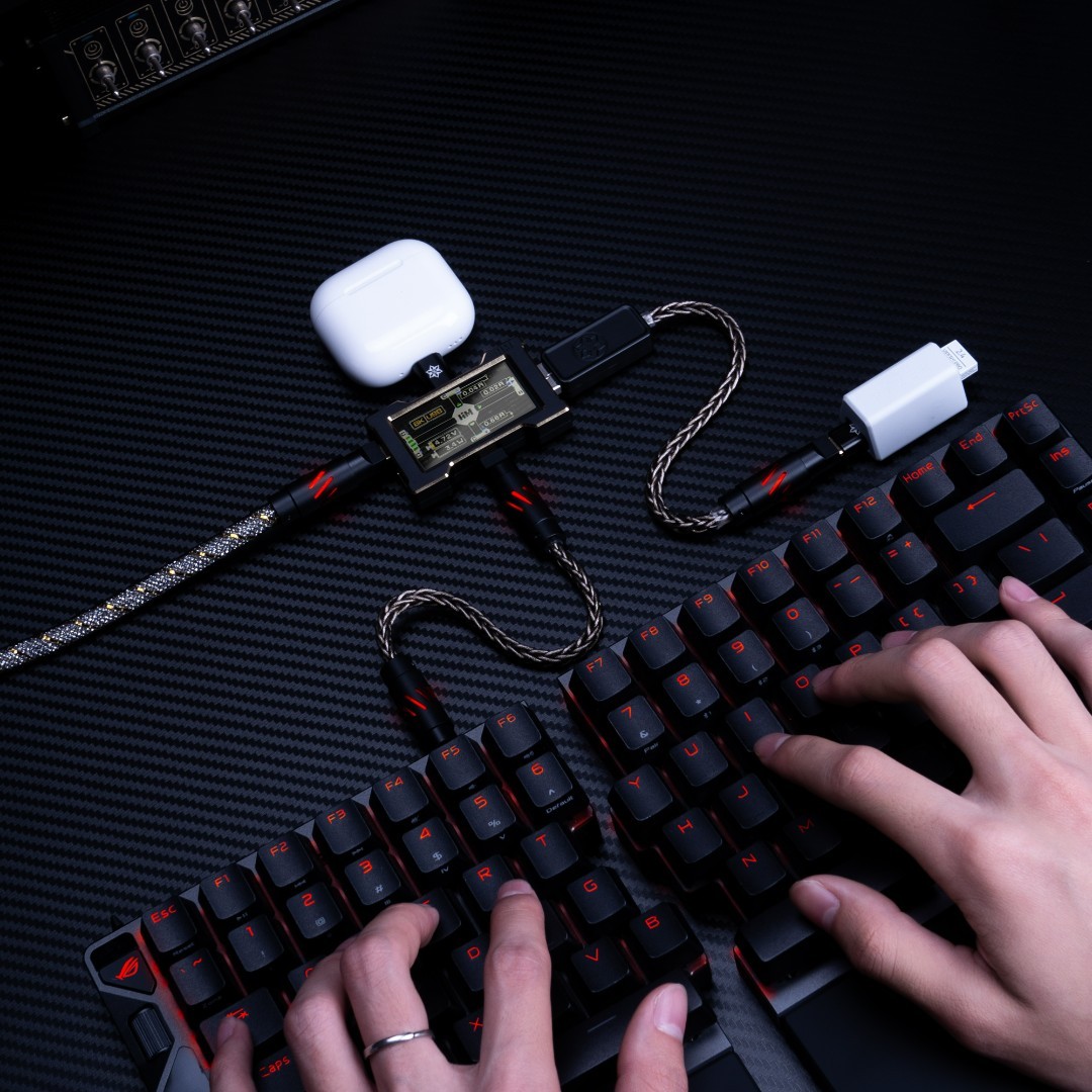Kotak Hadiah Esports Co-Brande - Gaming Keyboard Brand ulasan dan harga